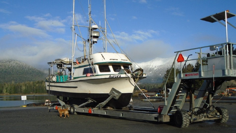 Hydraulic Boat Trailers For Water Large Craft are Safe and Convenient