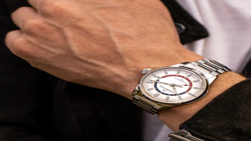 Buying a Pre-Owned Breitling Watch is a Great Way to Save Money